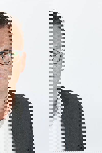 Scheiden rond je 50e als ondernemer: hoe je rust en zekerheid houdt