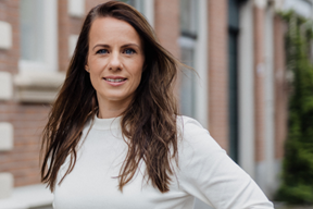 Samenwerkende advocaat Stefanie van Poppel